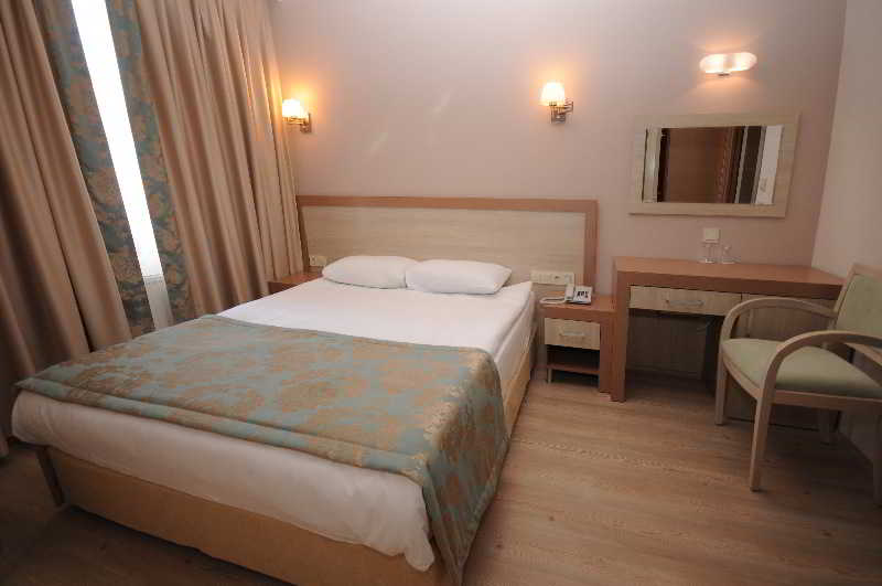 Helen Park Hotel