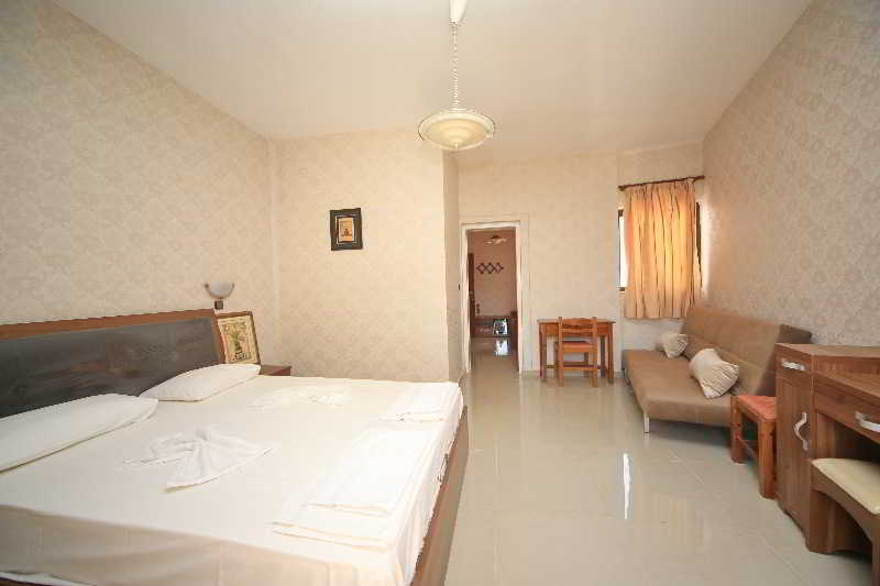 Maria Apts