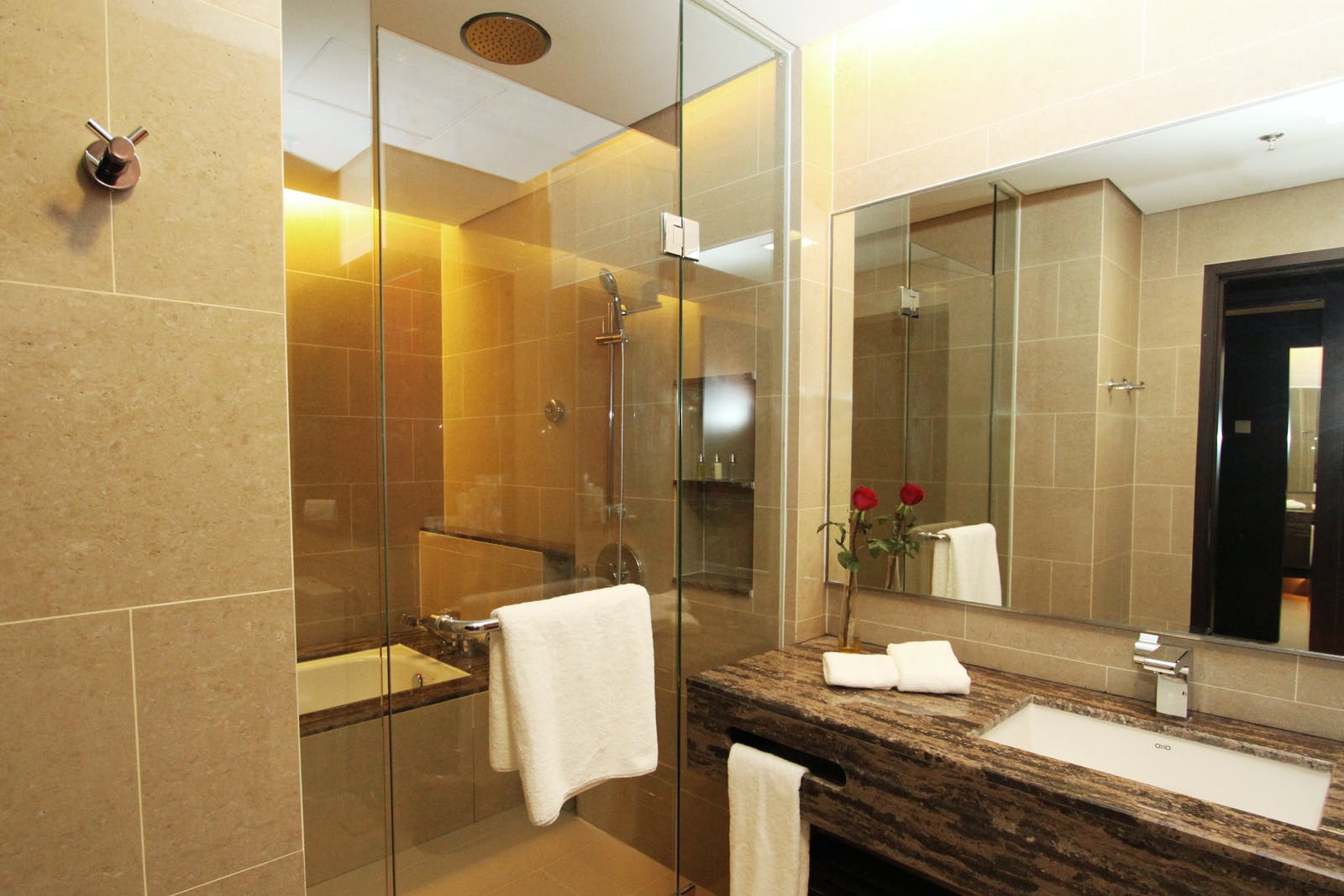 Grandis Hotels and Resorts by null