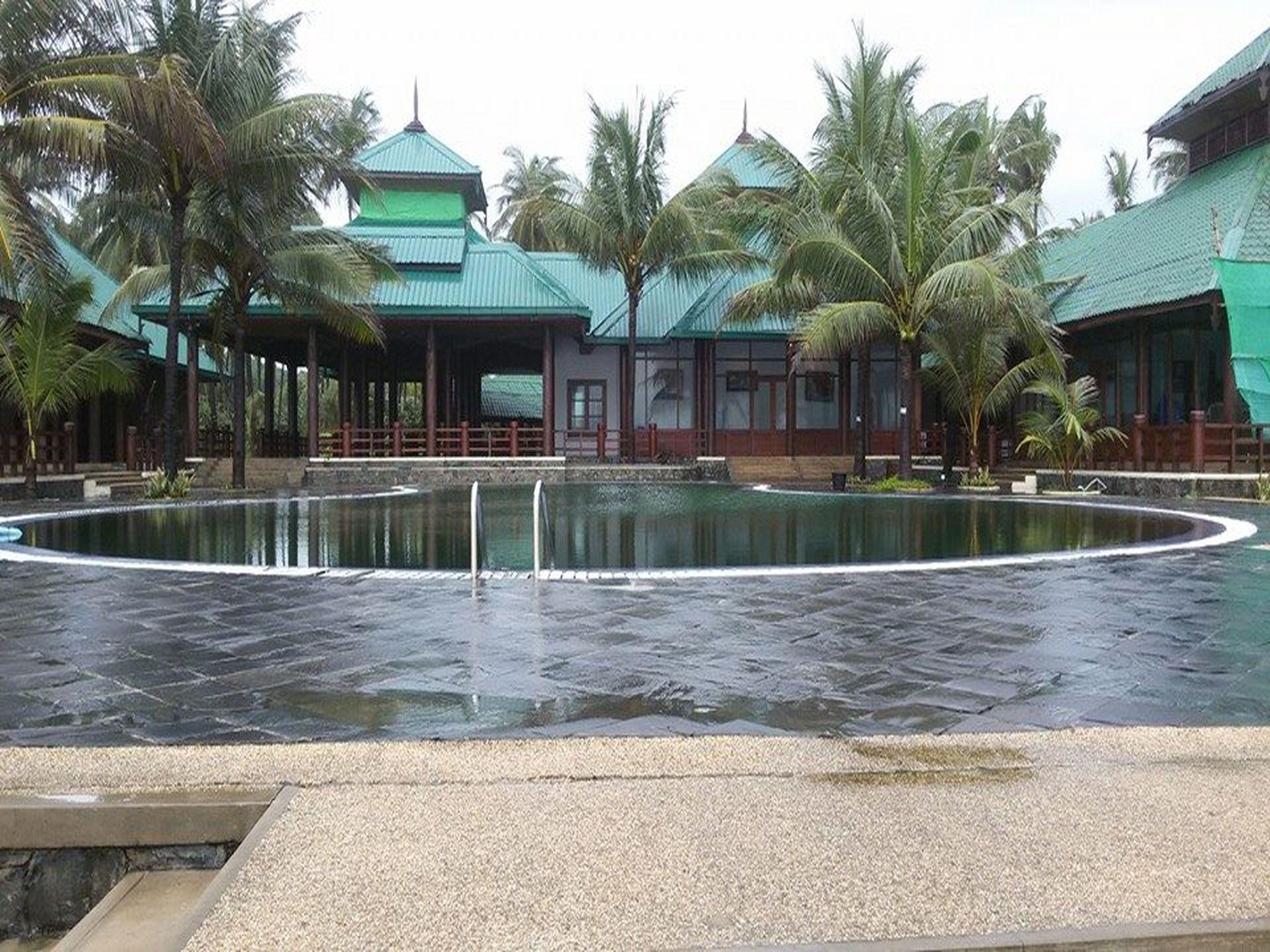 Ngwe Saung Yacht Club & Resort image
