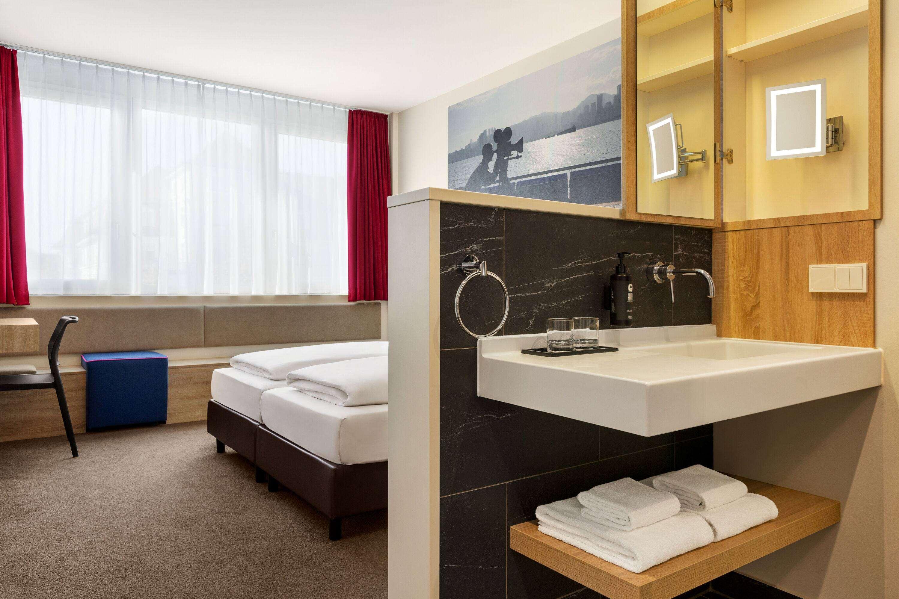 Double or twin room, accessible