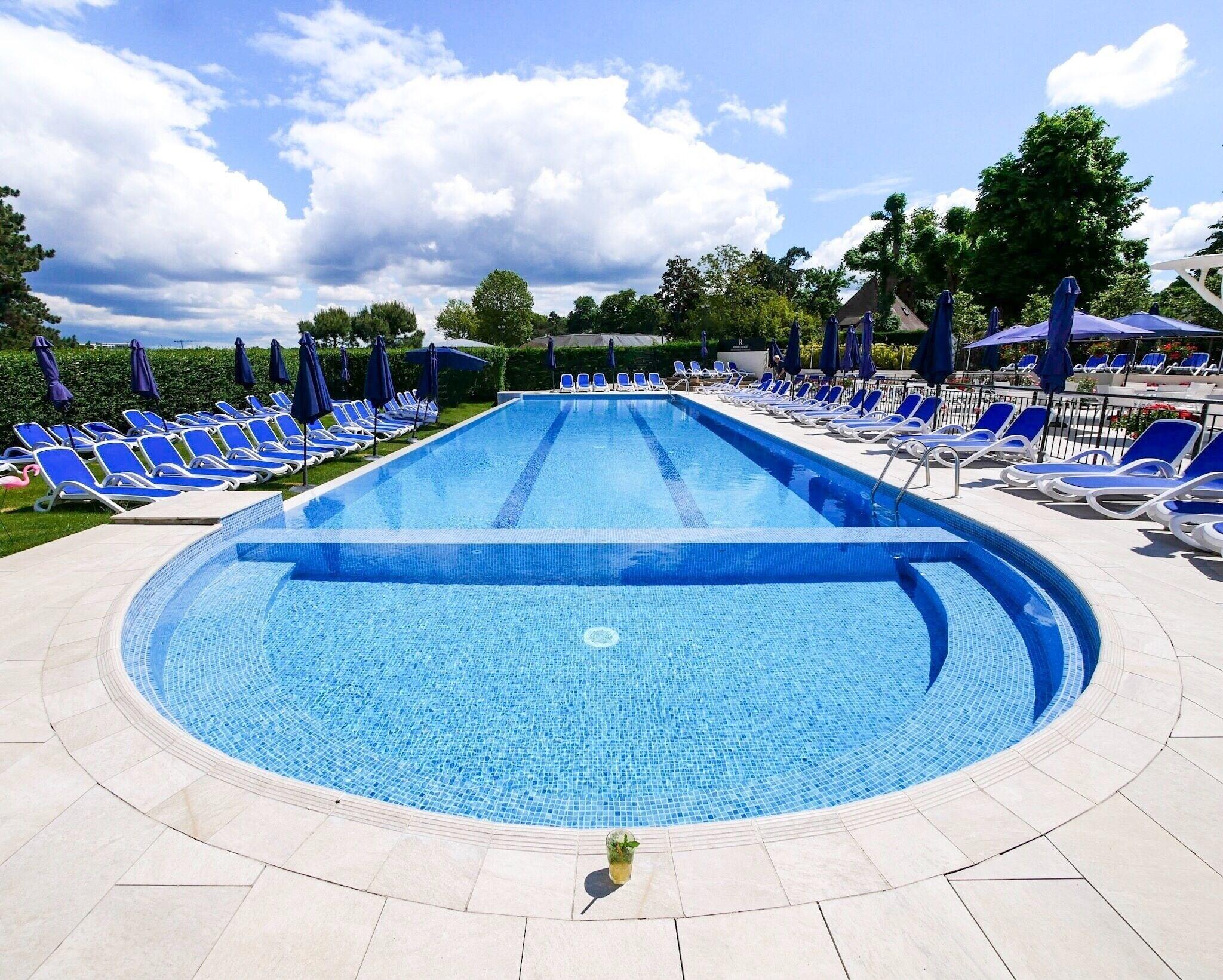 Renaissance Paris Hippodrome de St. Cloud Hotel by null