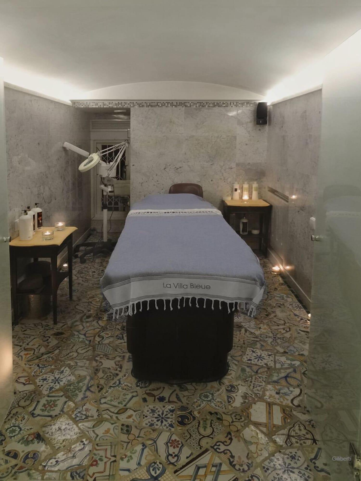 La Villa Bleue