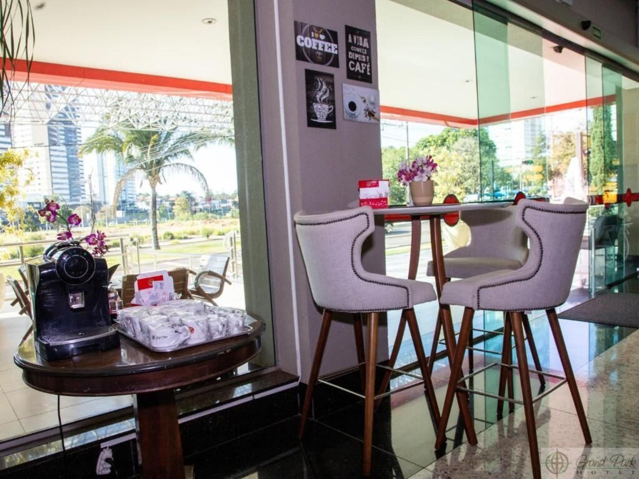 Grand Park Hotel