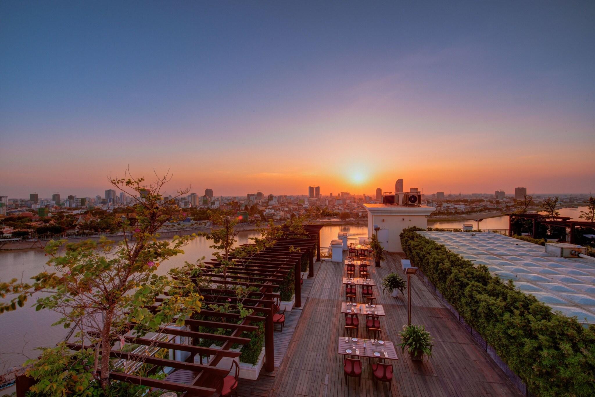 Sokha Phnom Penh Hotel by null