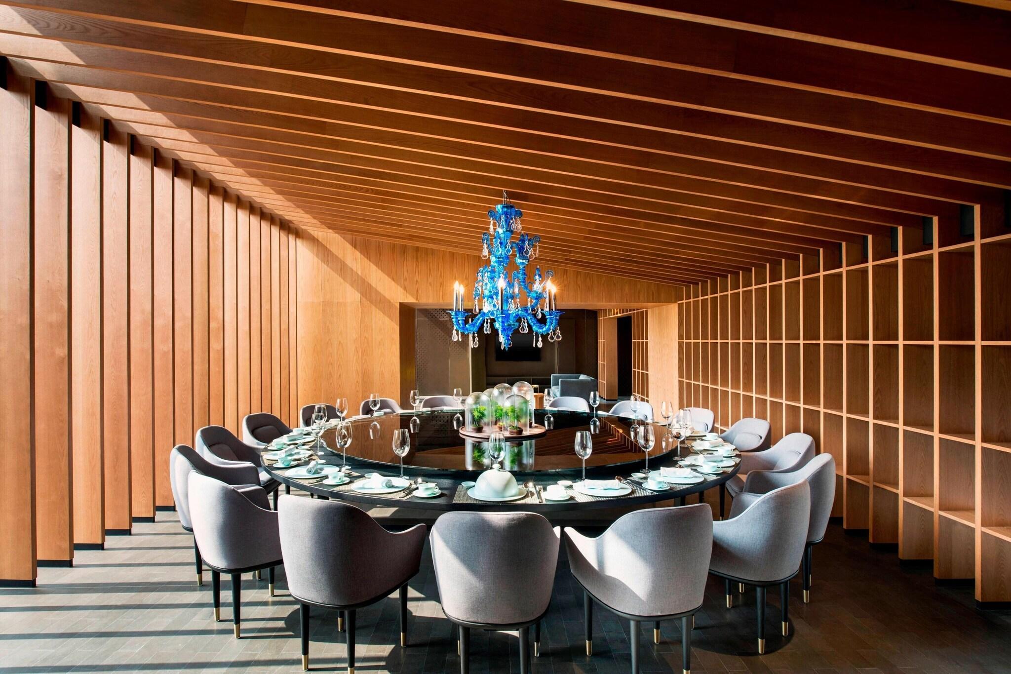 Le Meridien Zhengzhou by null
