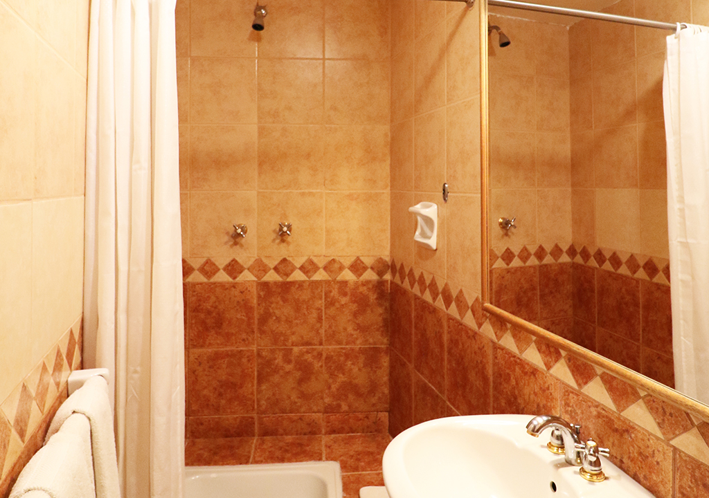 Hotel & Mirador Los Apus by null