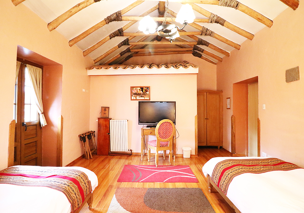 Hotel & Mirador Los Apus by null