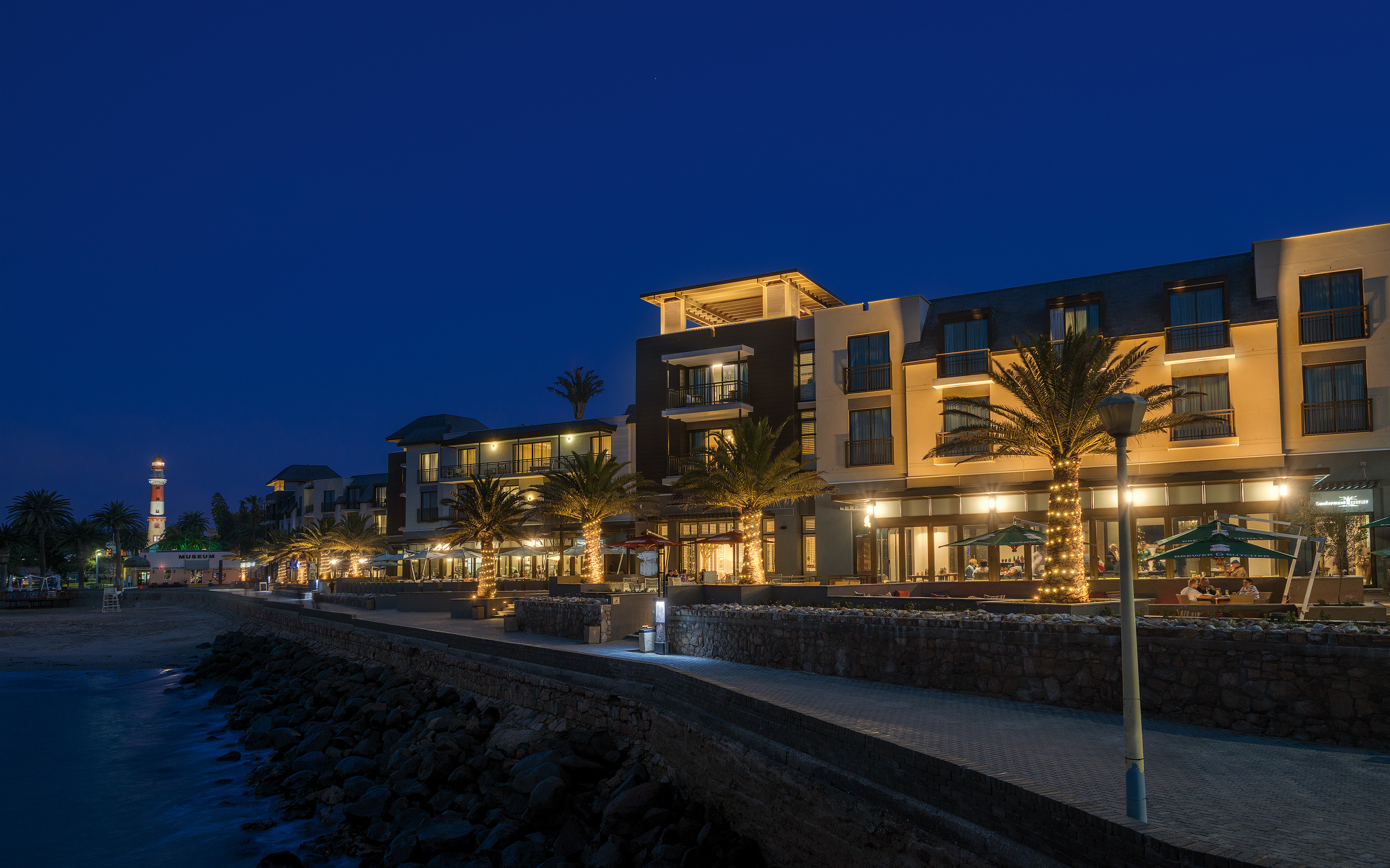 Strand Hotel by null