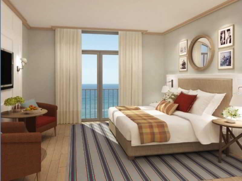 Strand Hotel by null