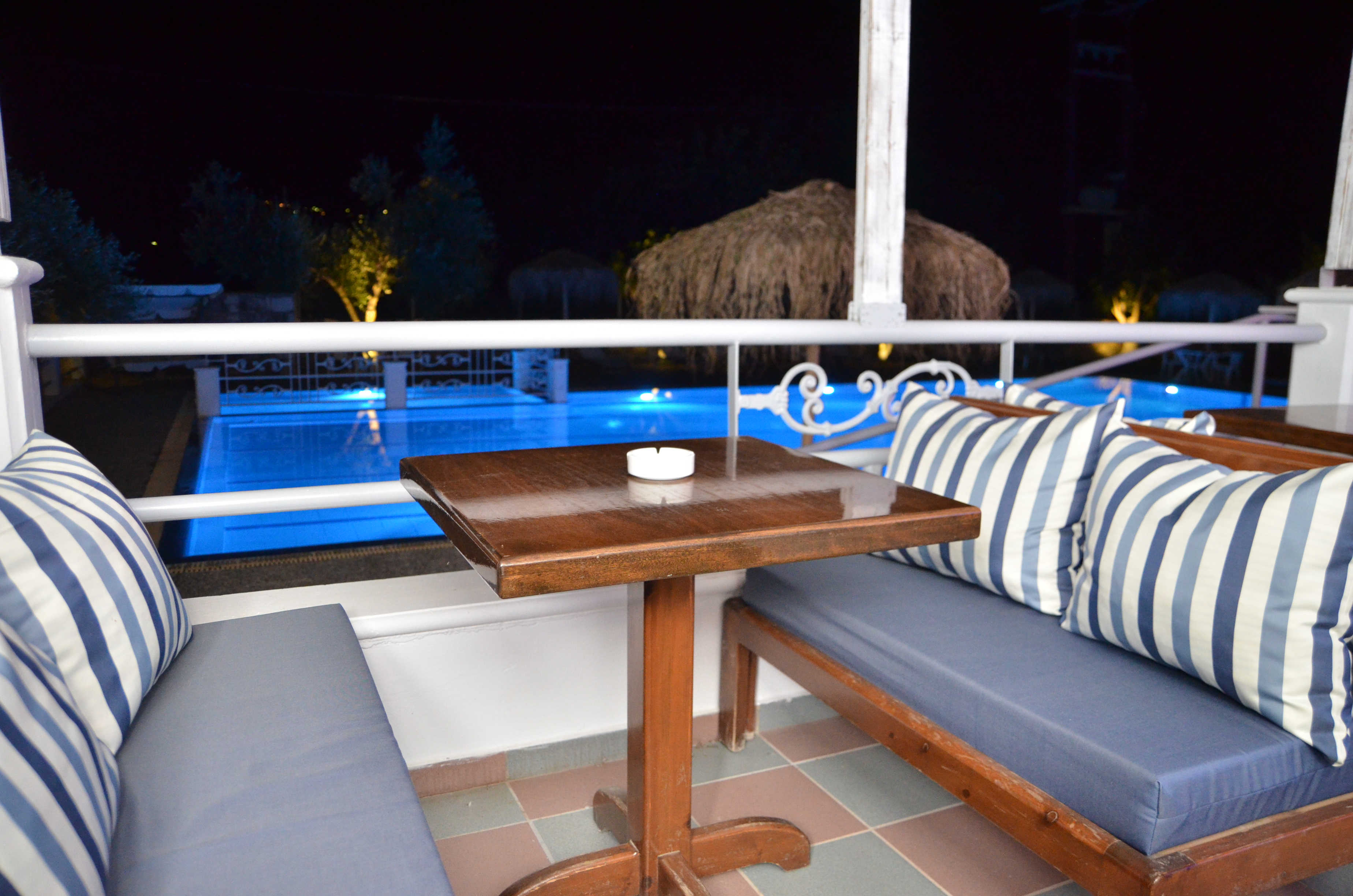 Blue nest kos