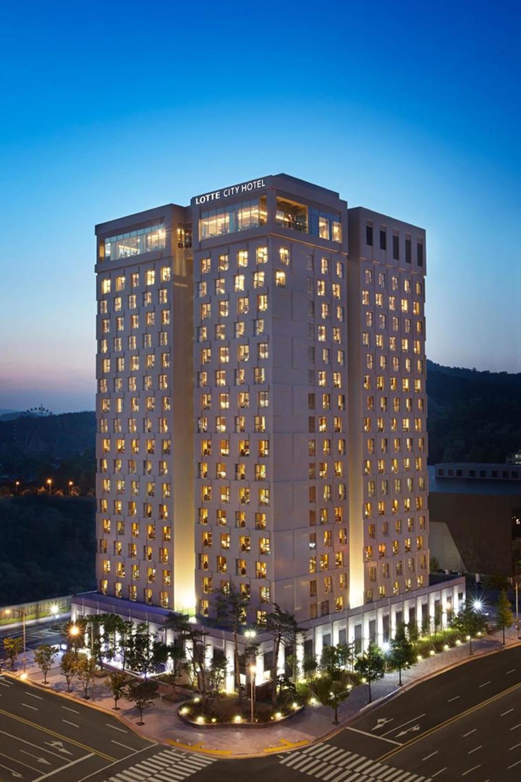 LOTTE City Hotel Daejeon image