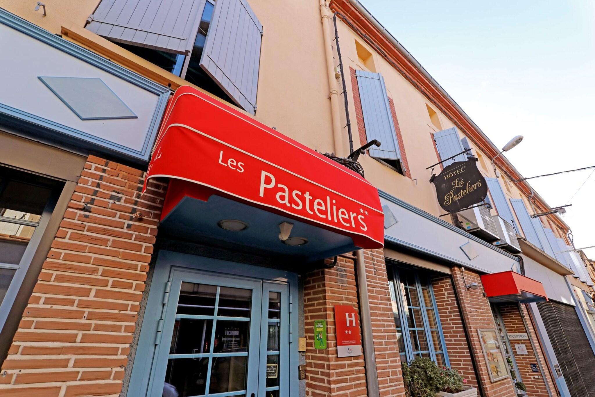 Hôtel les Pasteliers image