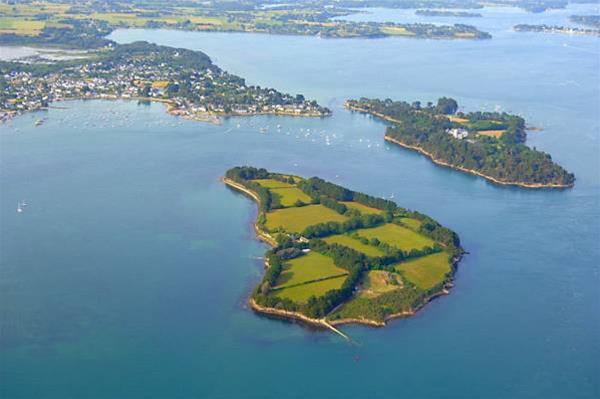 Logis Hôtel Le Gavrinis by null