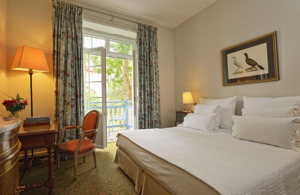 Le Saint-Christophe Hôtel Restaurant Bar Salon de Thé La Baule by null