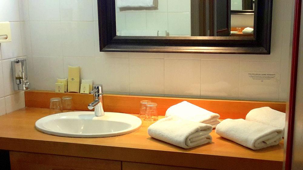 Le Saint-Christophe Hôtel Restaurant Bar Salon de Thé La Baule by null