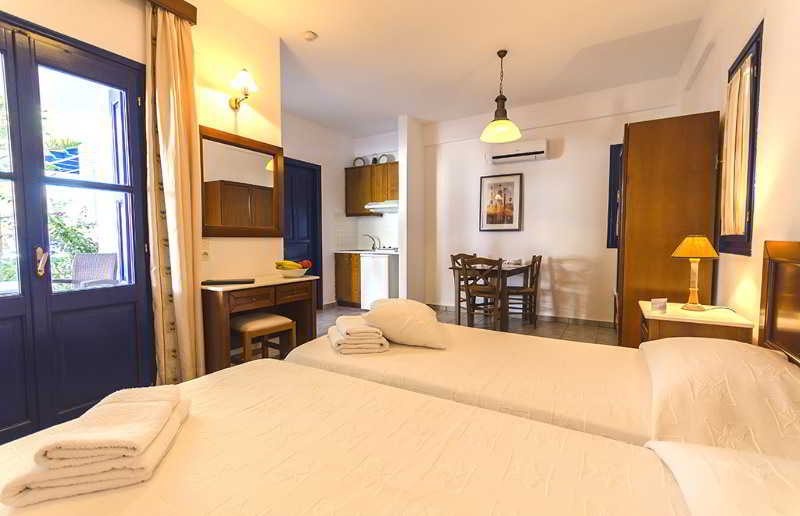 Mouras Studios - Seaside en-suite Studios in Astypalaia by null