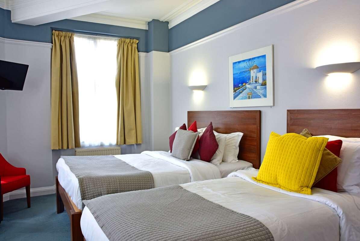 Royal Oxford Hotel by null