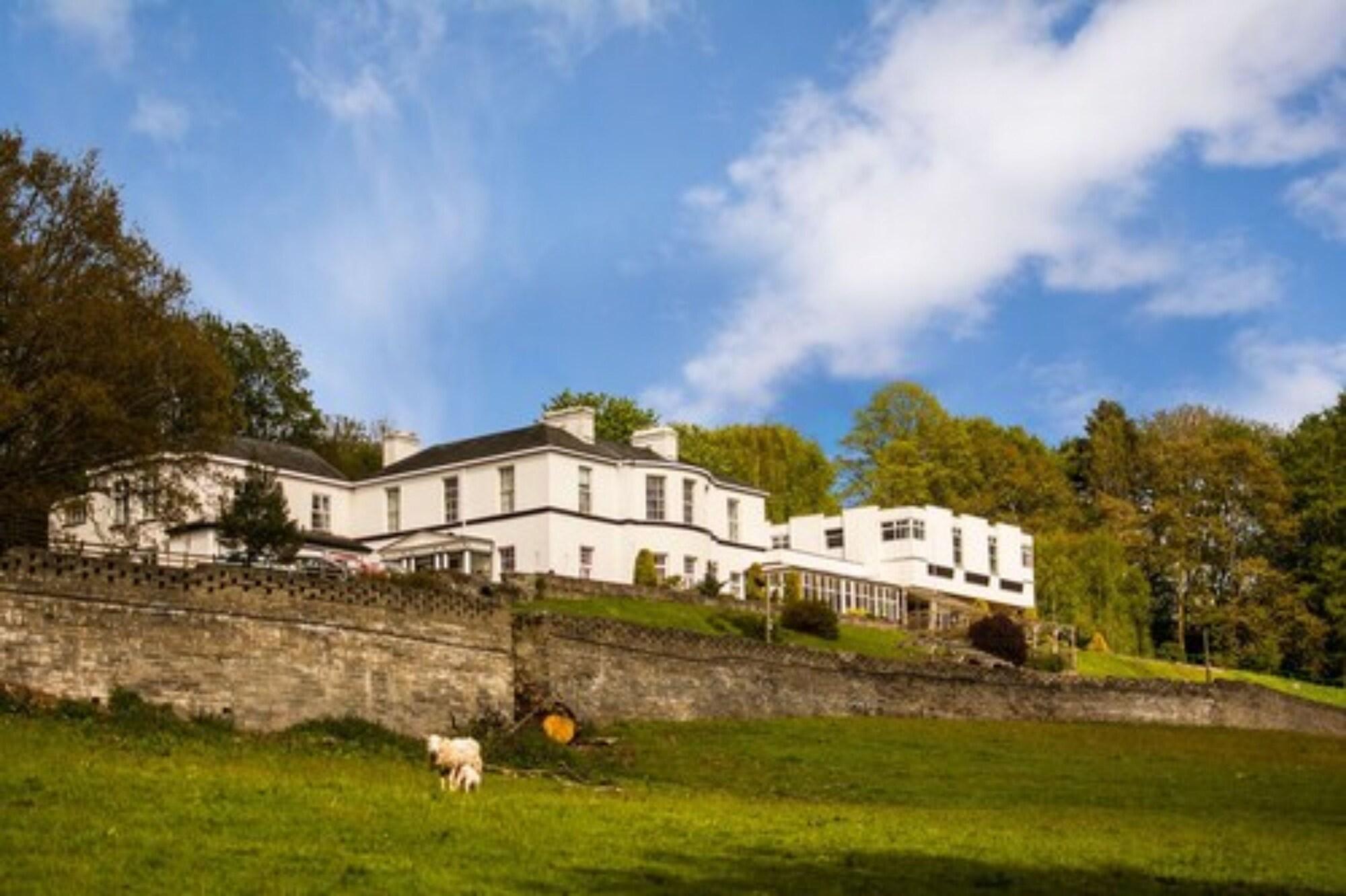 The Manor Hotel image