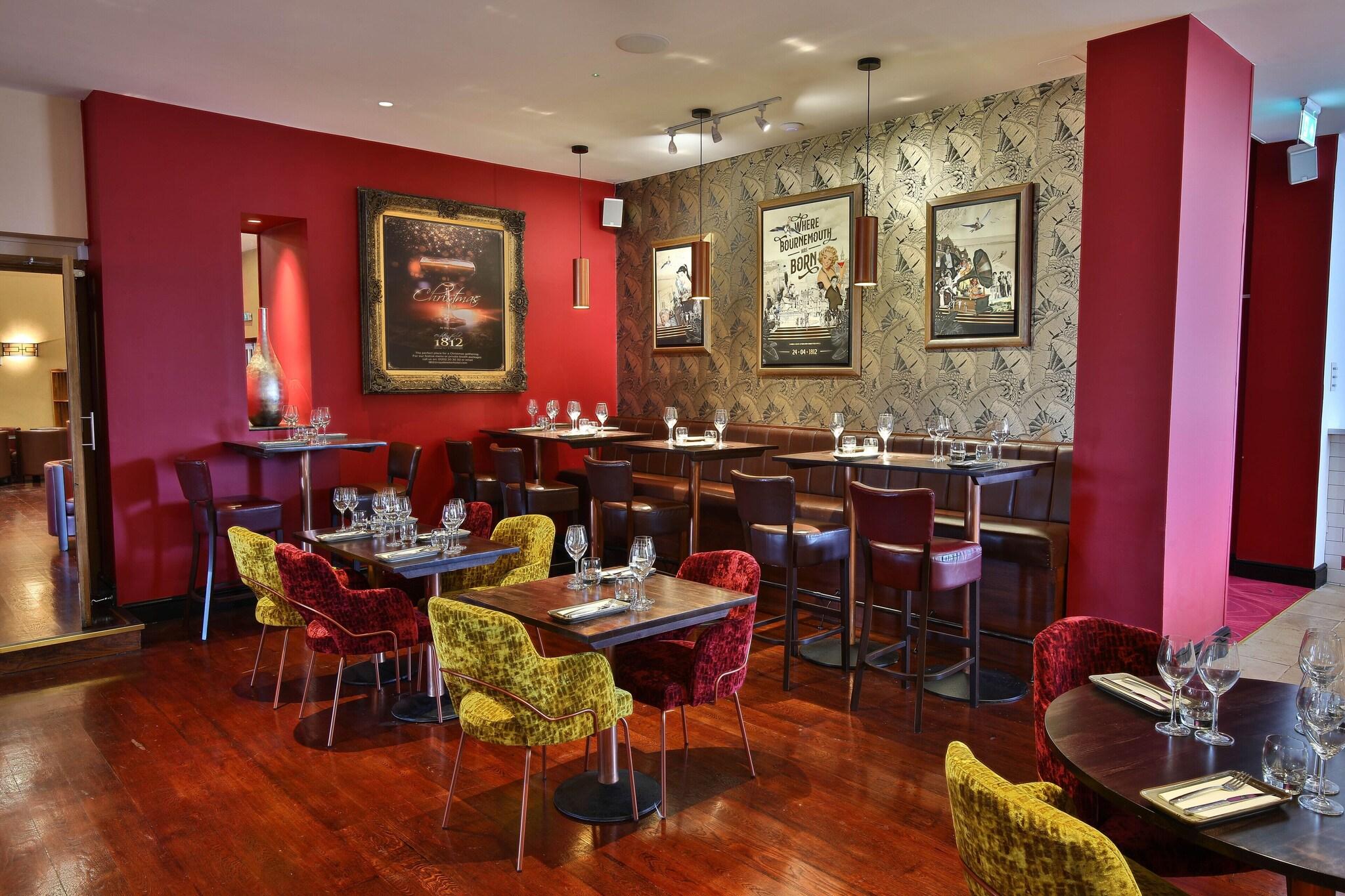 Royal Exeter Hotel
