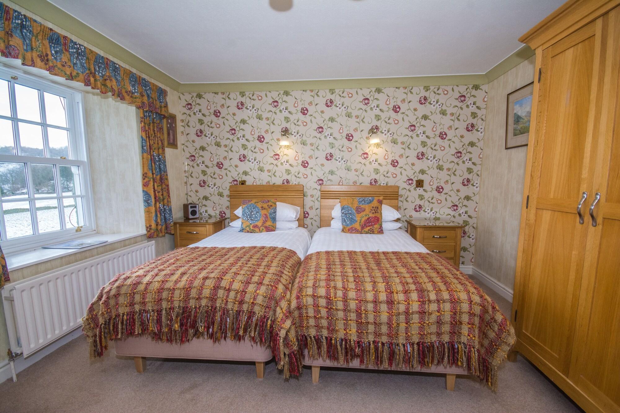 Three Shires Inn