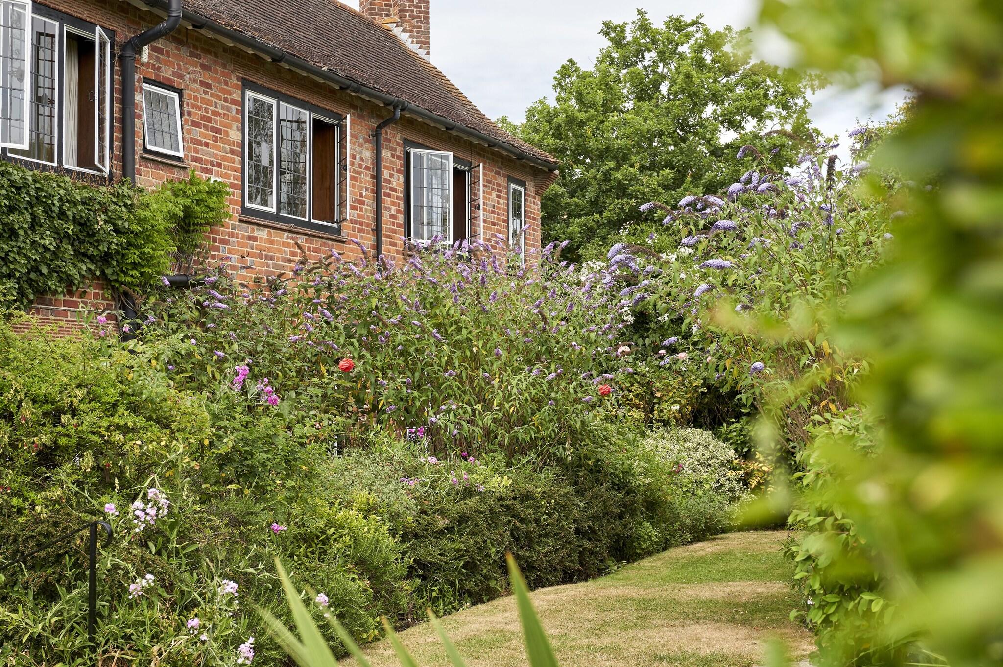 The Montagu Arms Hotel by null