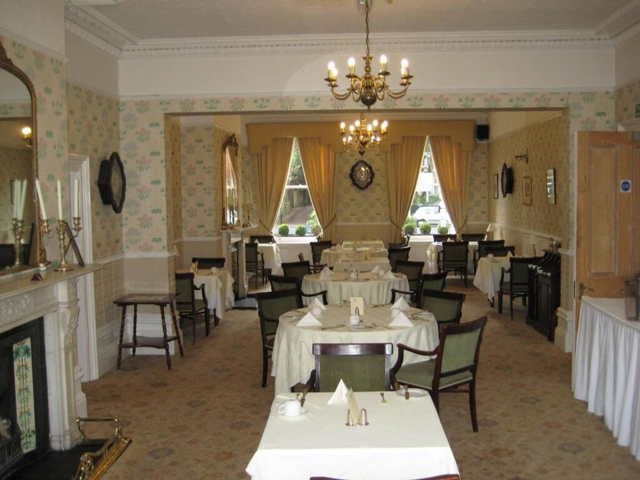 Ebury Hotel
