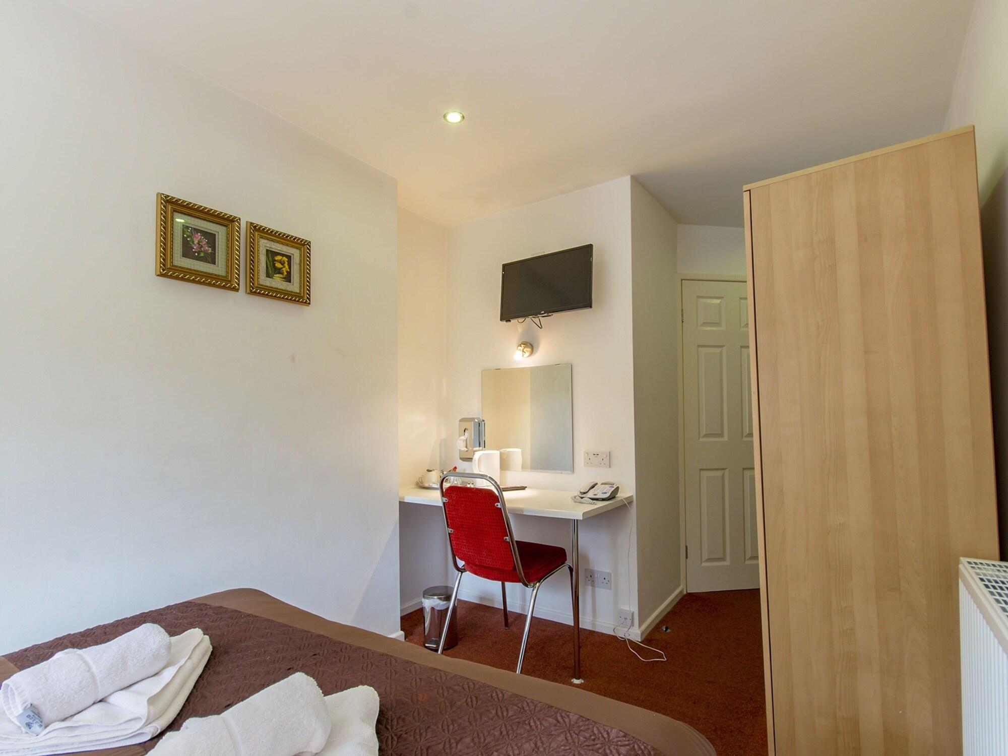 Cotswold Hotel