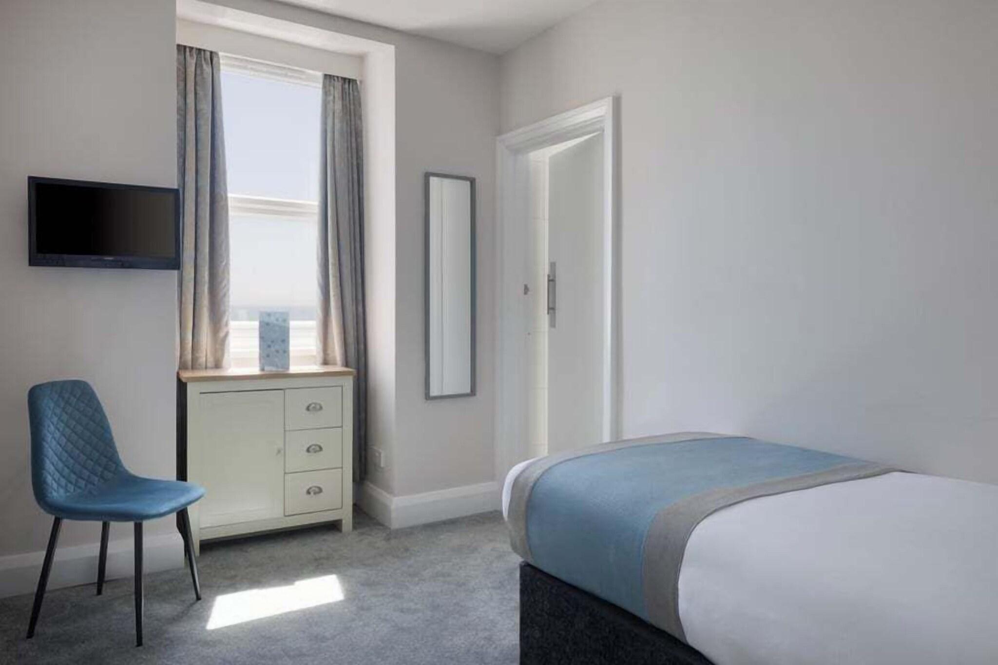 The Cumberland Hotel