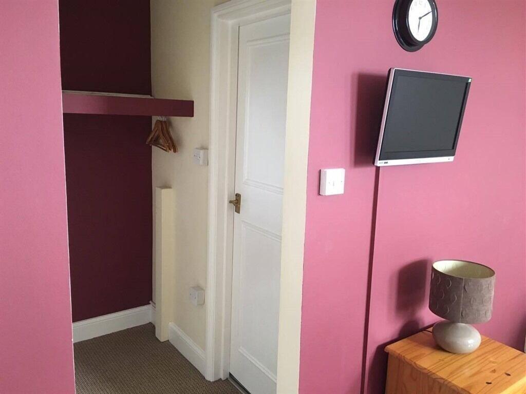 The Kings Arms by null