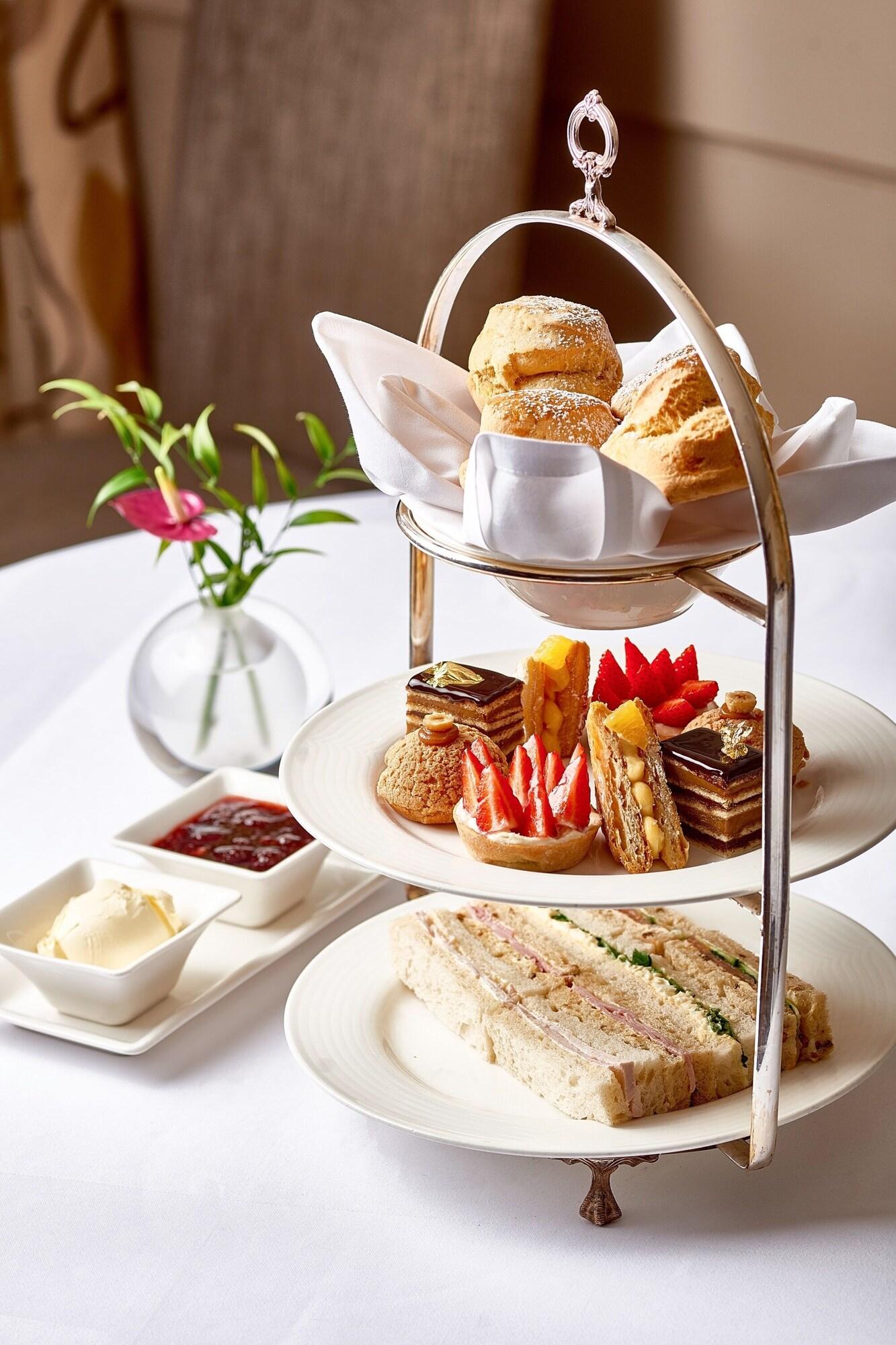 The Bath Priory by null