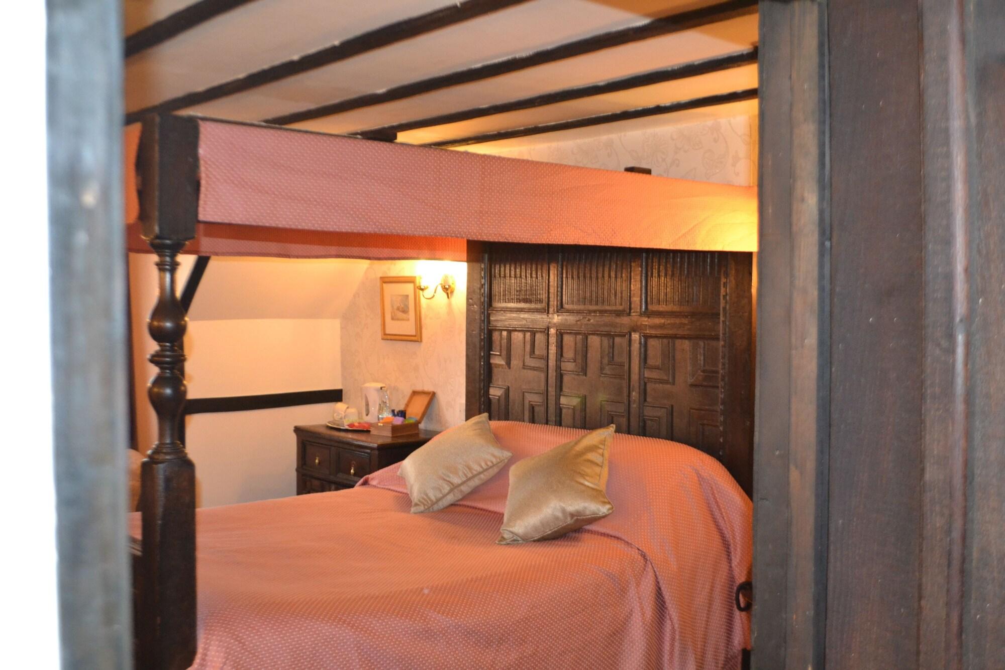 The Mermaid Inn by null