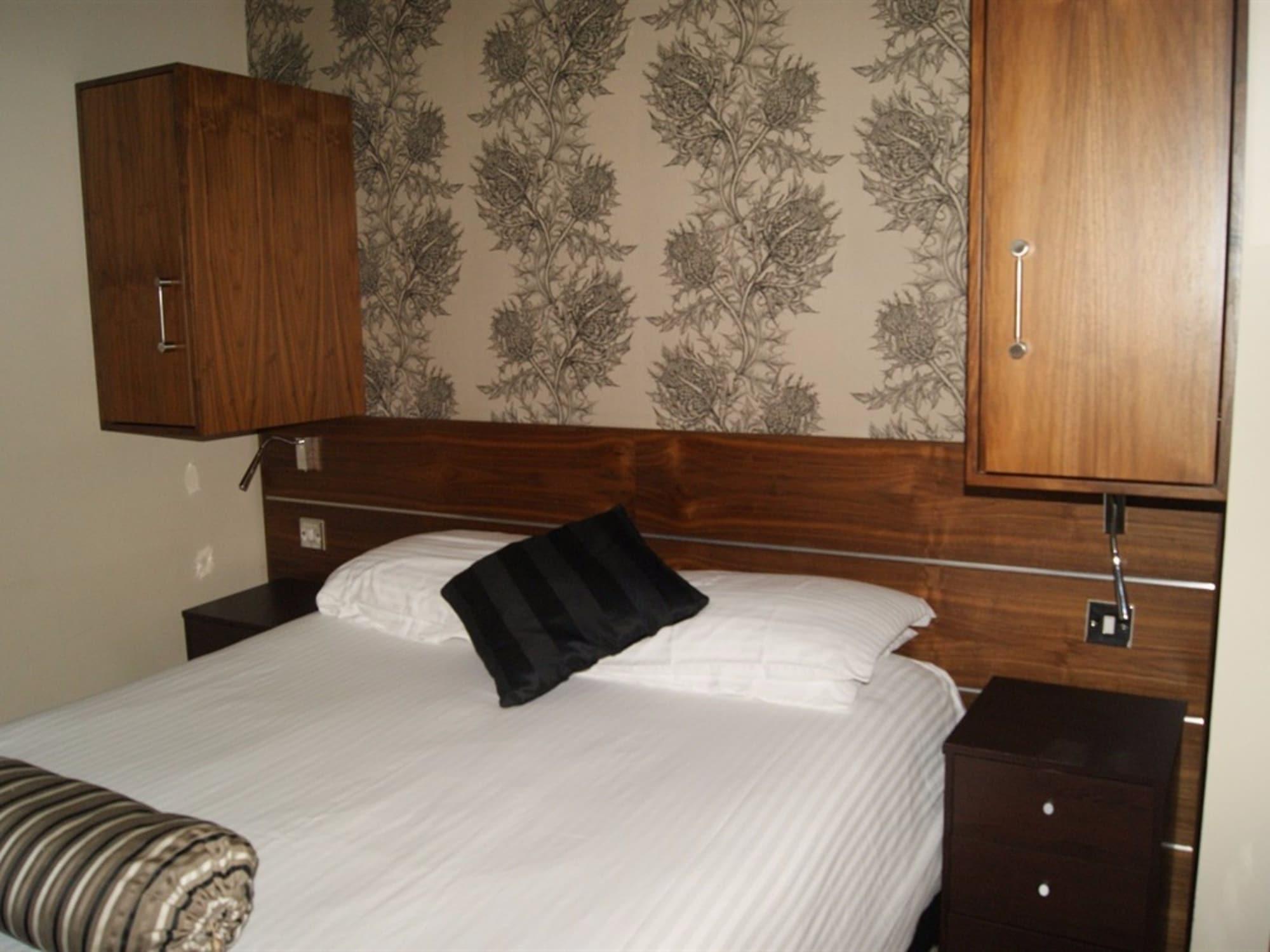 The Drymen Inn by null