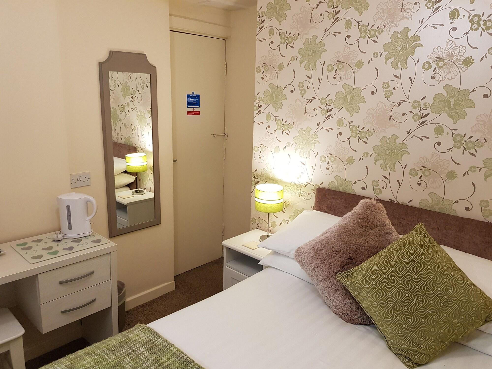 Inglewood Hotel
