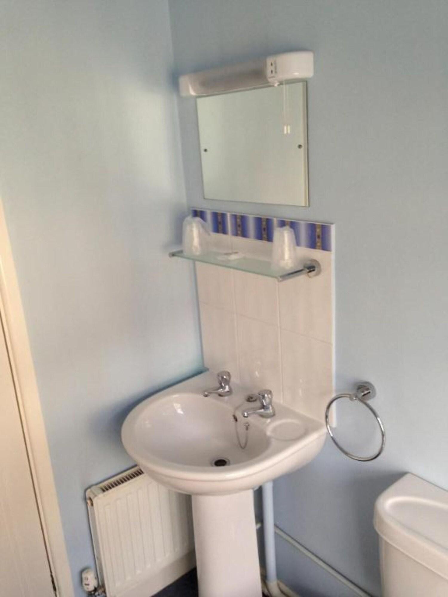 The Dragon Inn Crickhowell by null