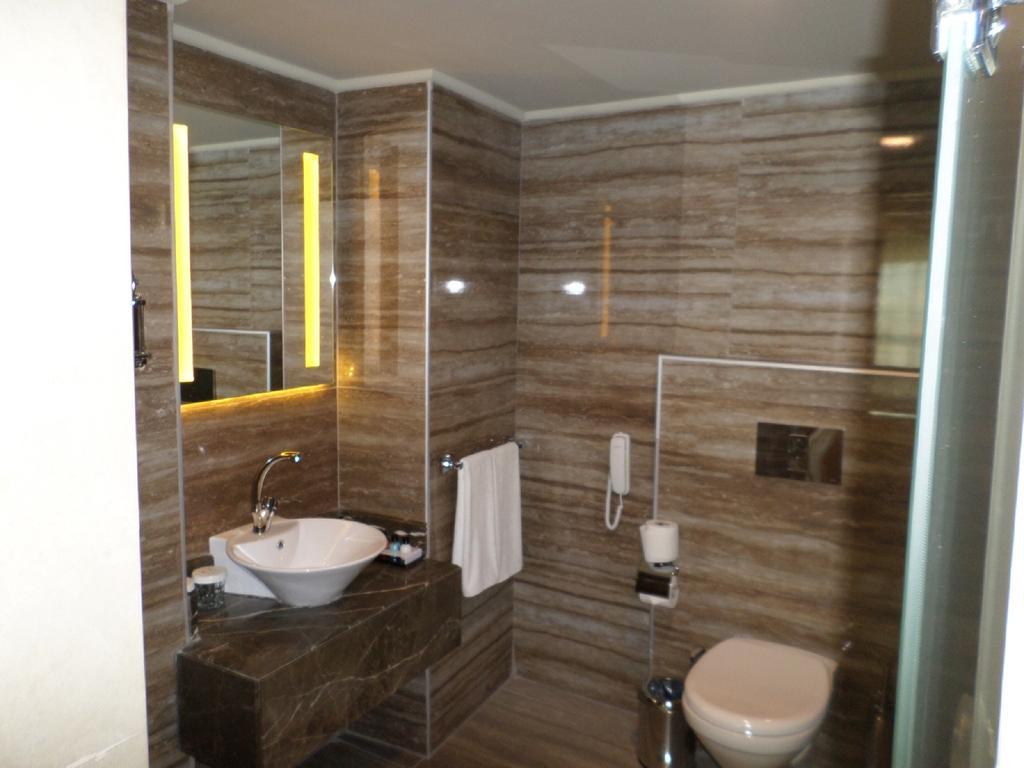 City Live Hotel - Poză