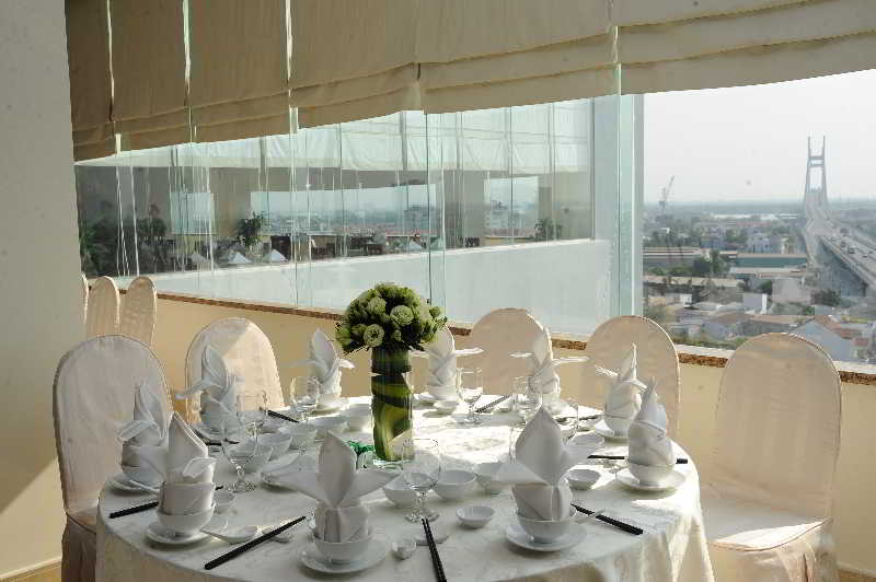 Happy Life Hotel