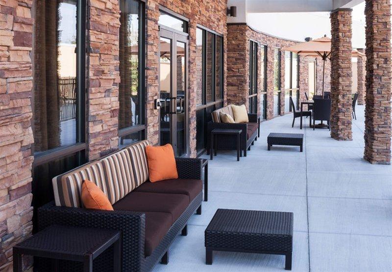 Courtyard By Marriott Houston North/Shenandoah