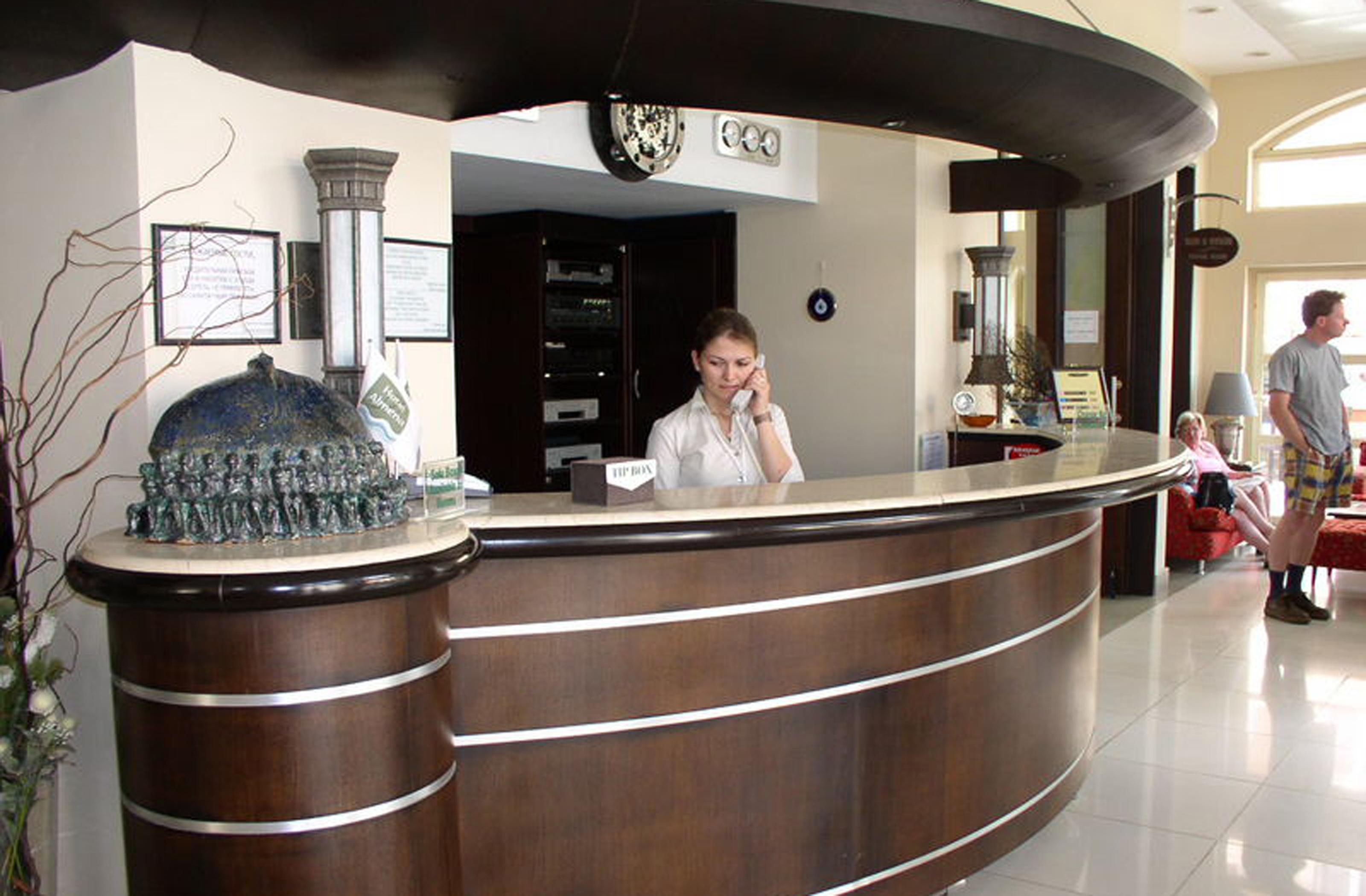 Almena Hotel - Poză