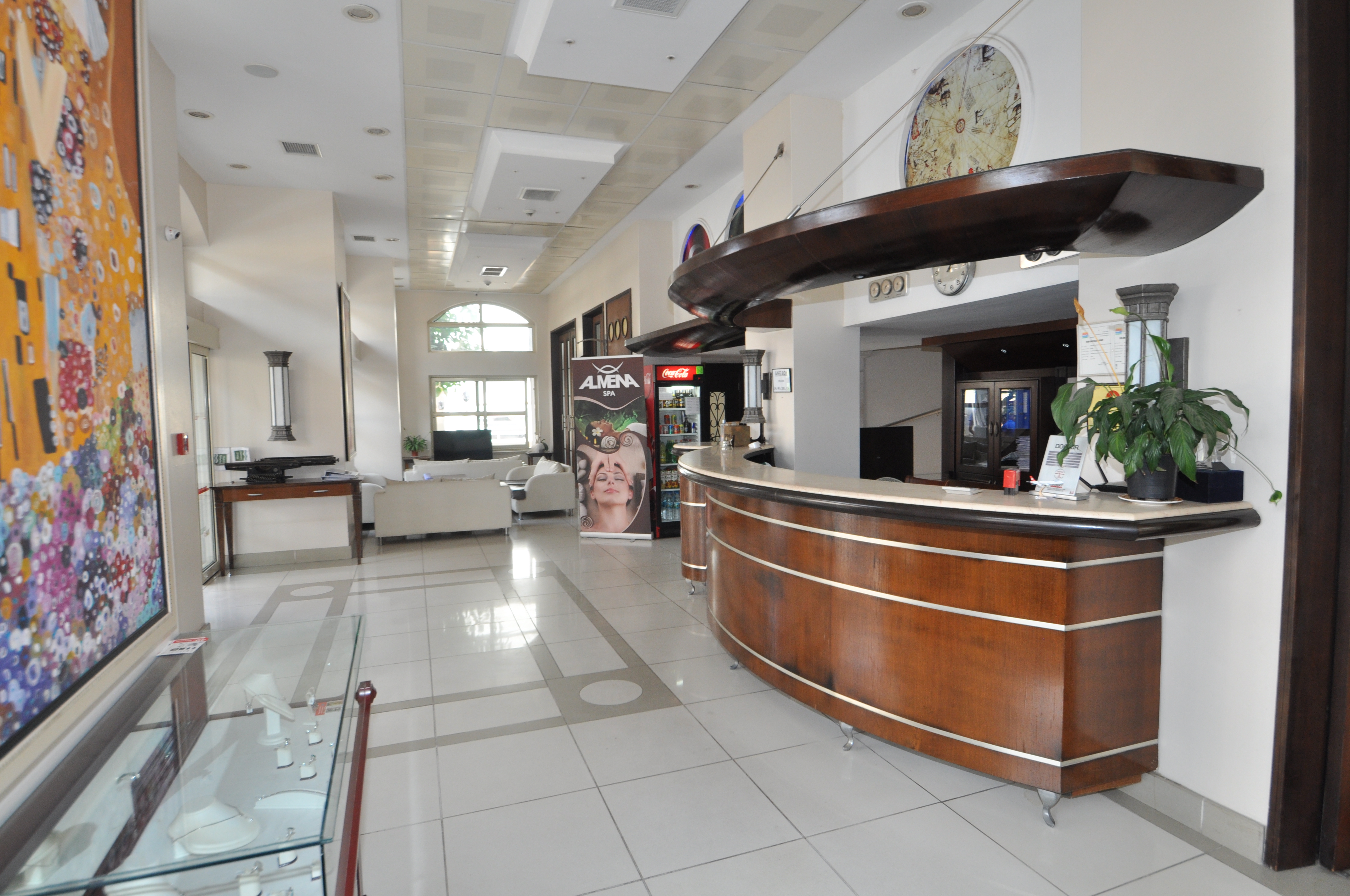 Almena Hotel - Poză