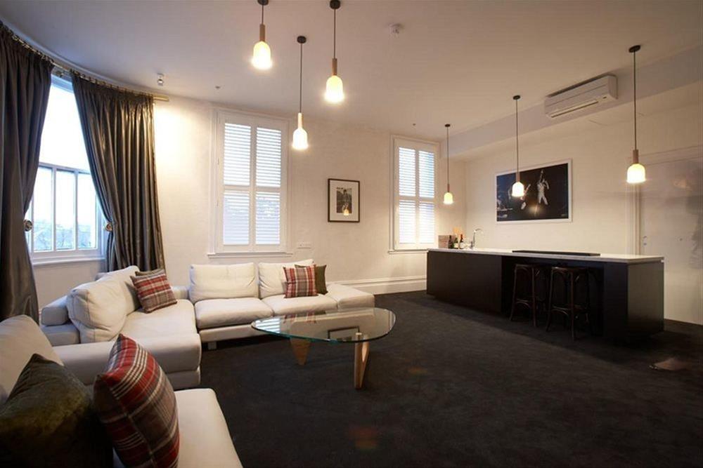 Middle Park Hotel by null