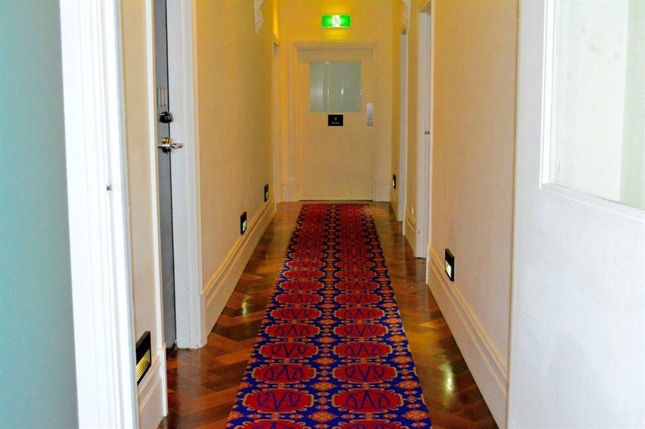 Middle Park Hotel by null