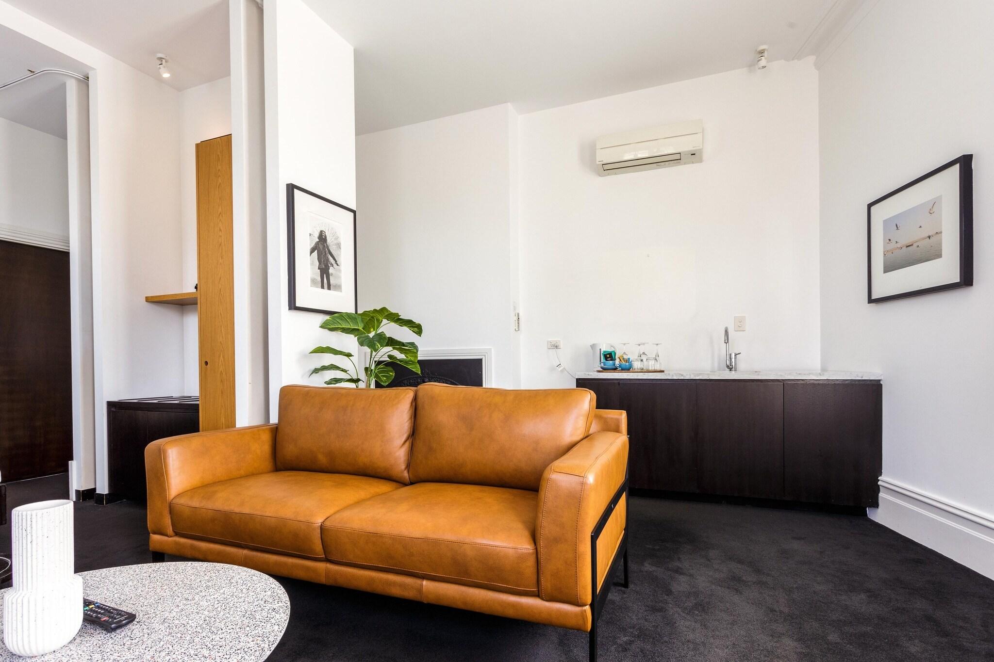 Middle Park Hotel by null