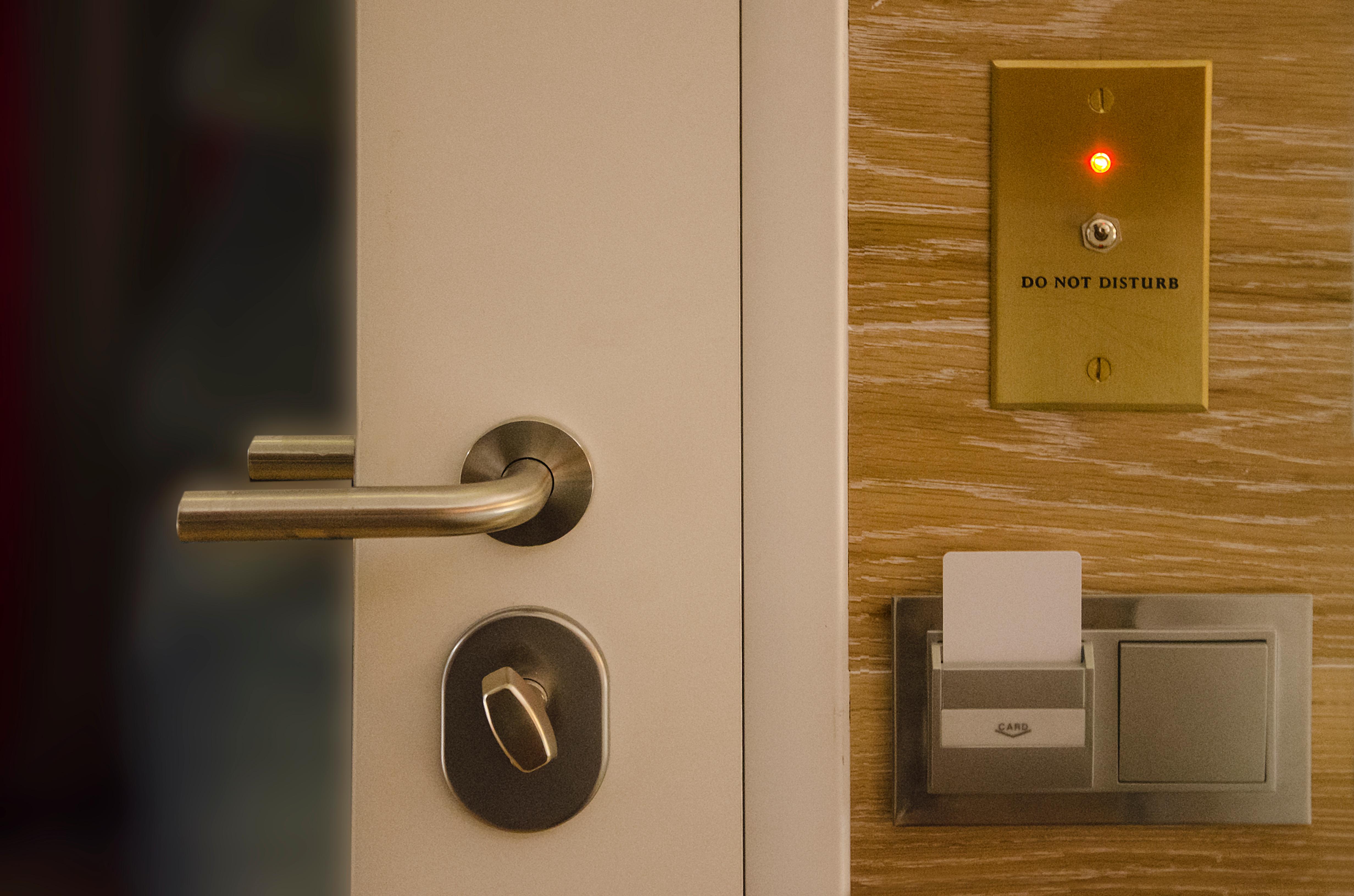 Browns Central Hotel - фото