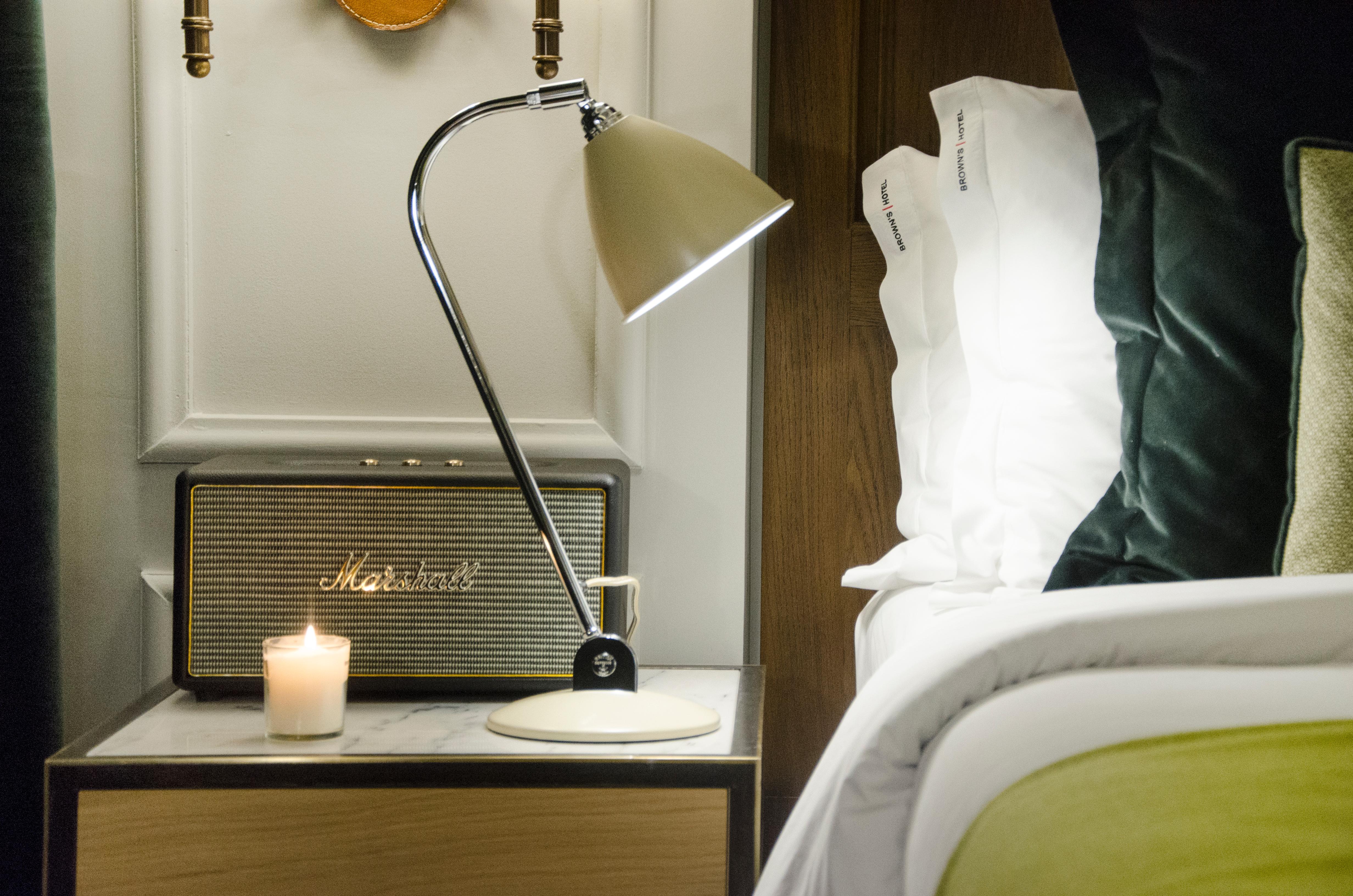 Browns Central Hotel - фото