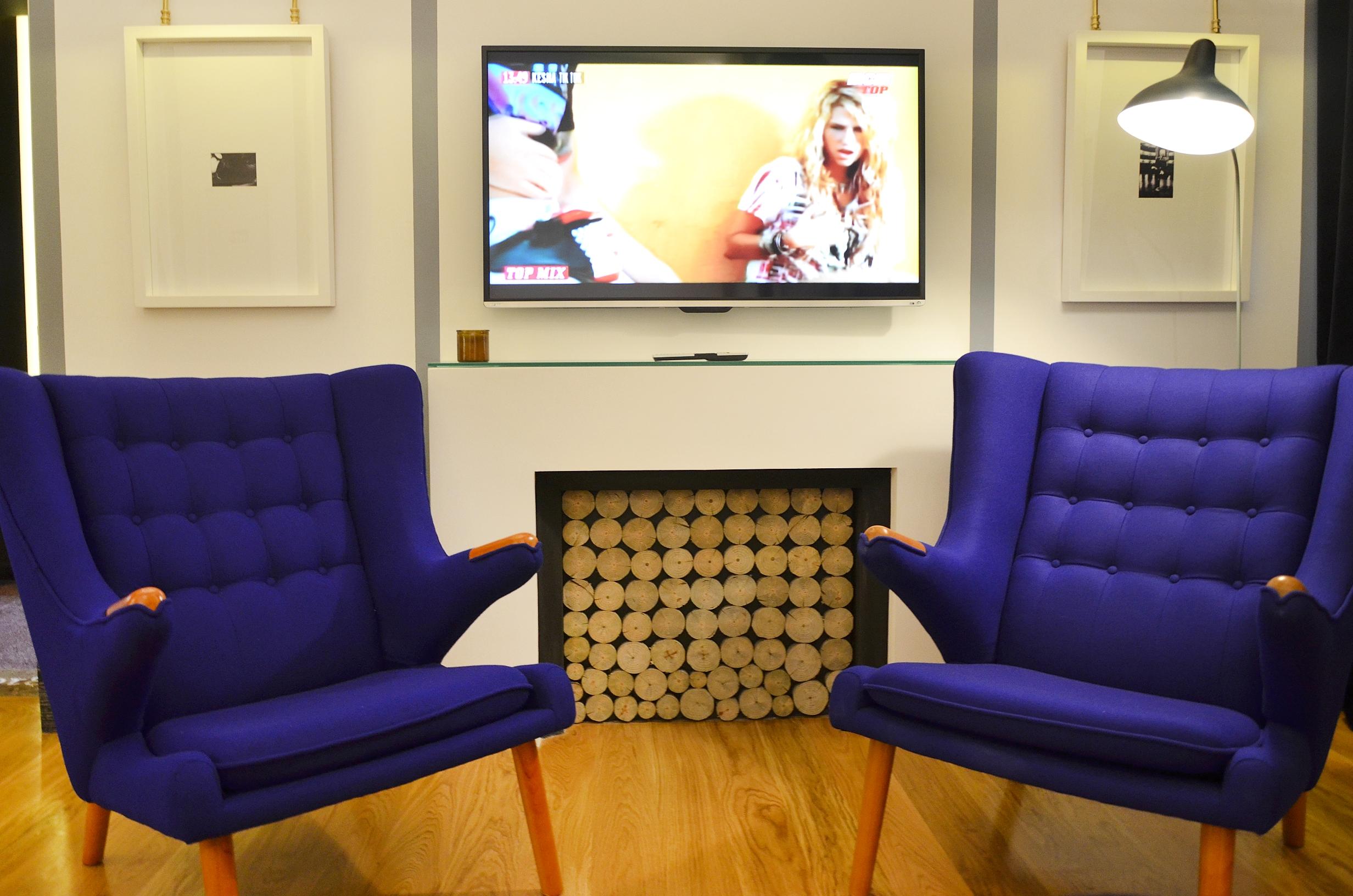 Browns Central Hotel - фото