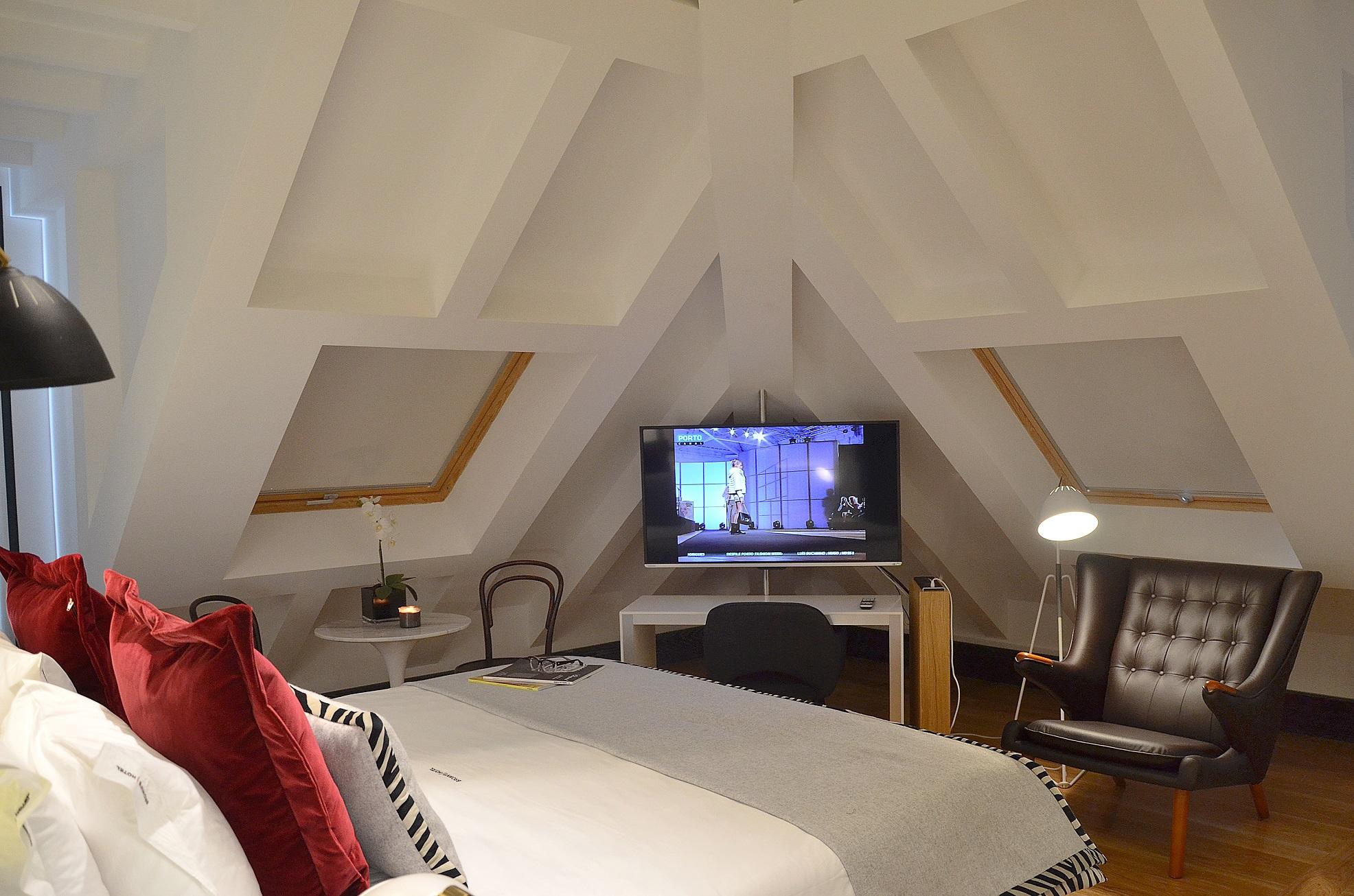 Browns Central Hotel - фото