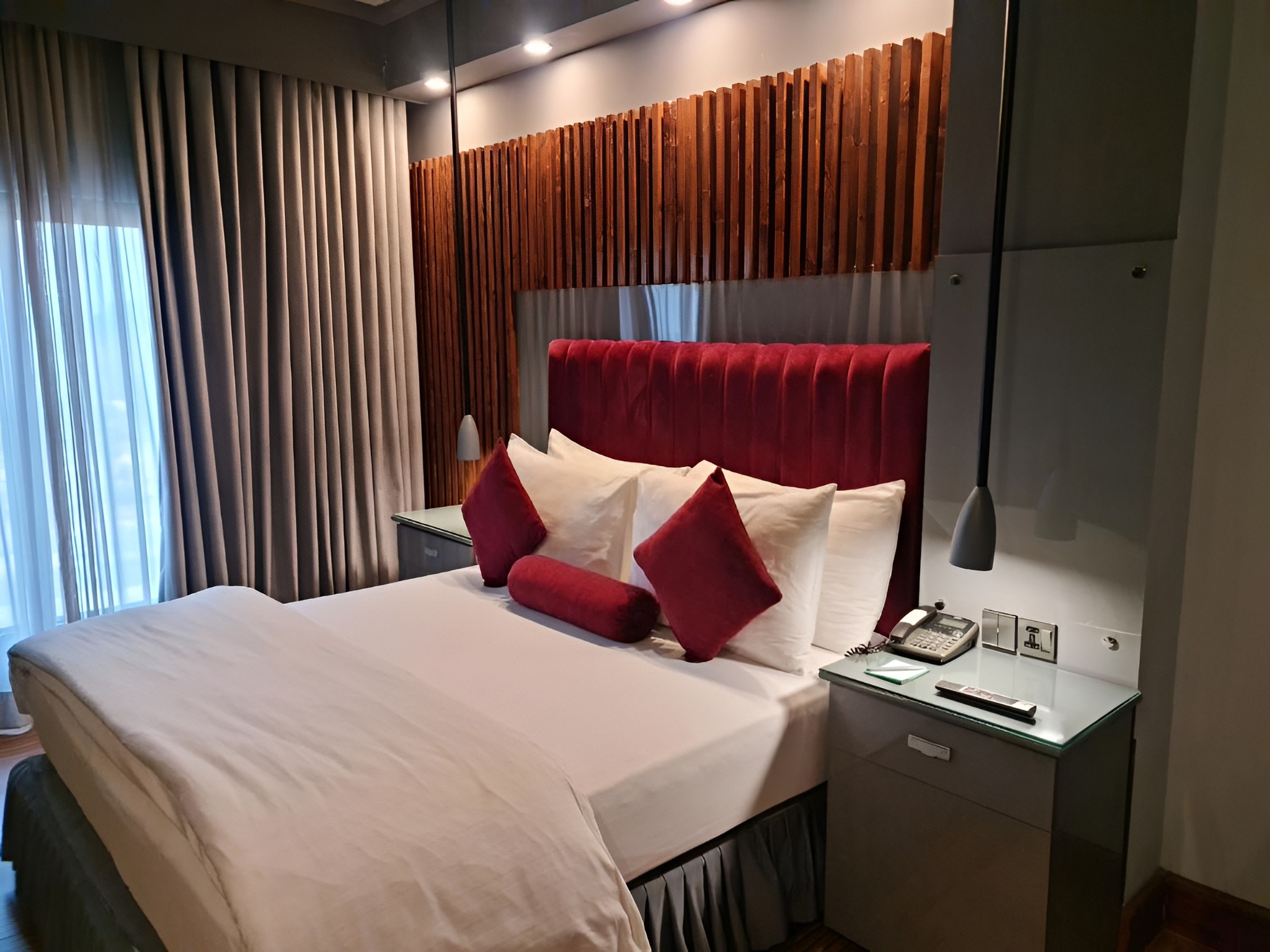 Room, executive