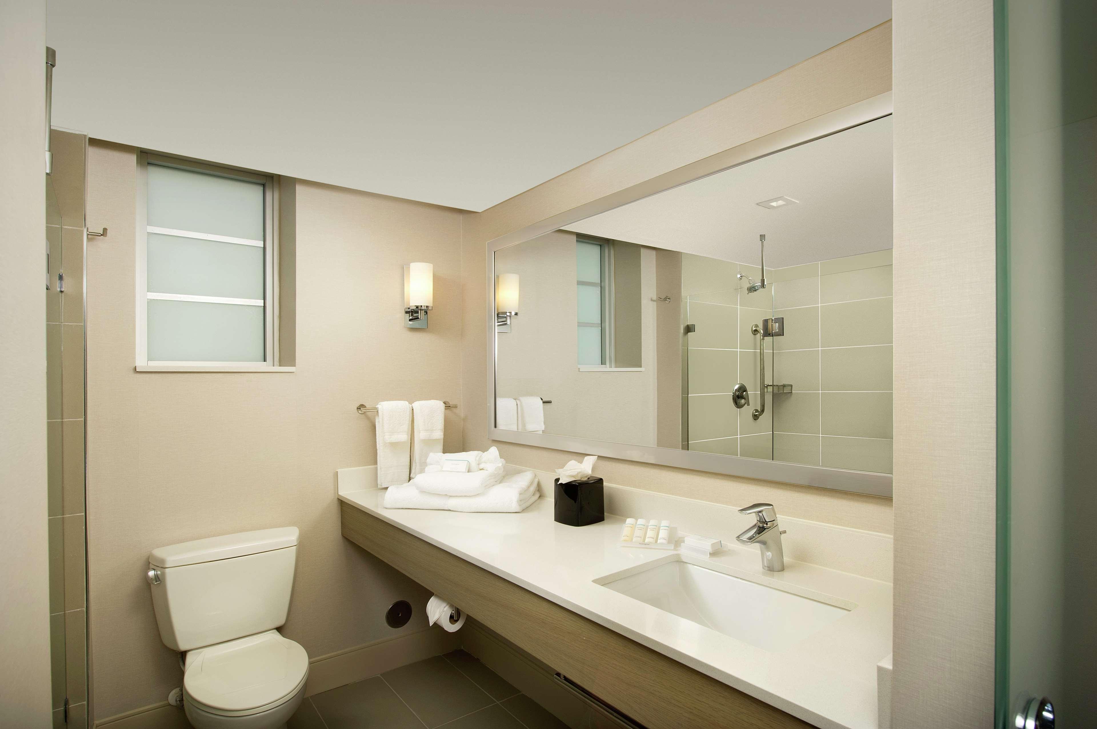 Hilton Garden Inn Miami South Beach, FL