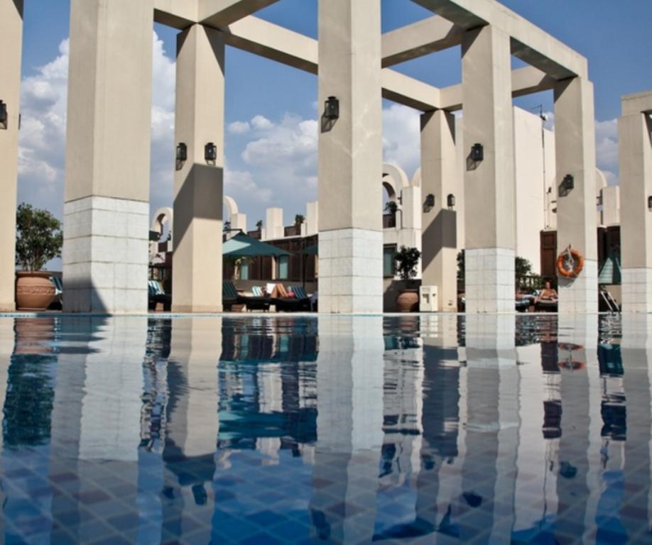 Serena Hotel by null